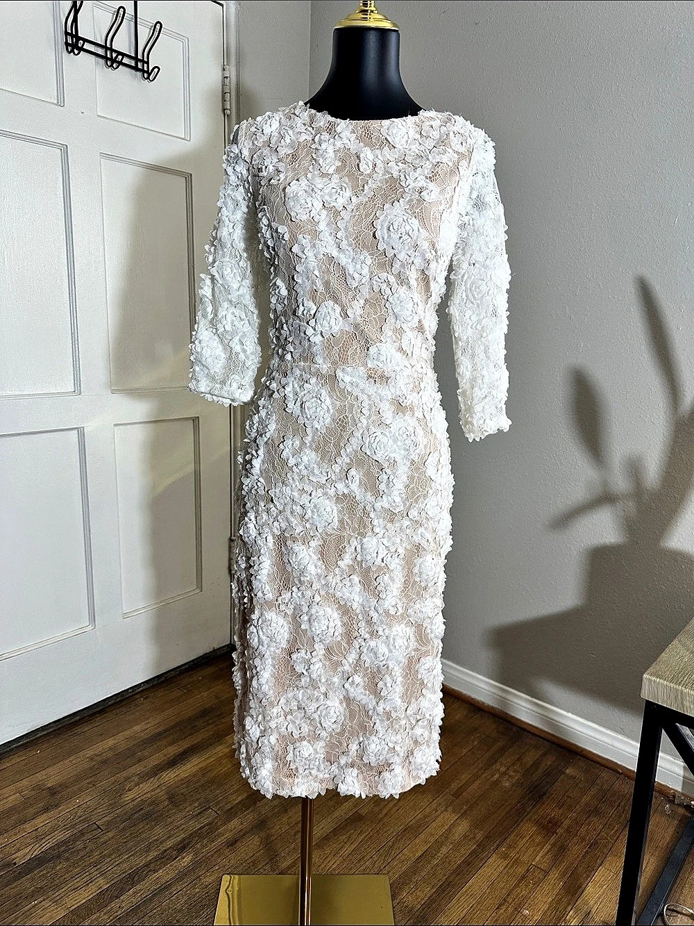 Floral Lace Midi Dress in White Like New